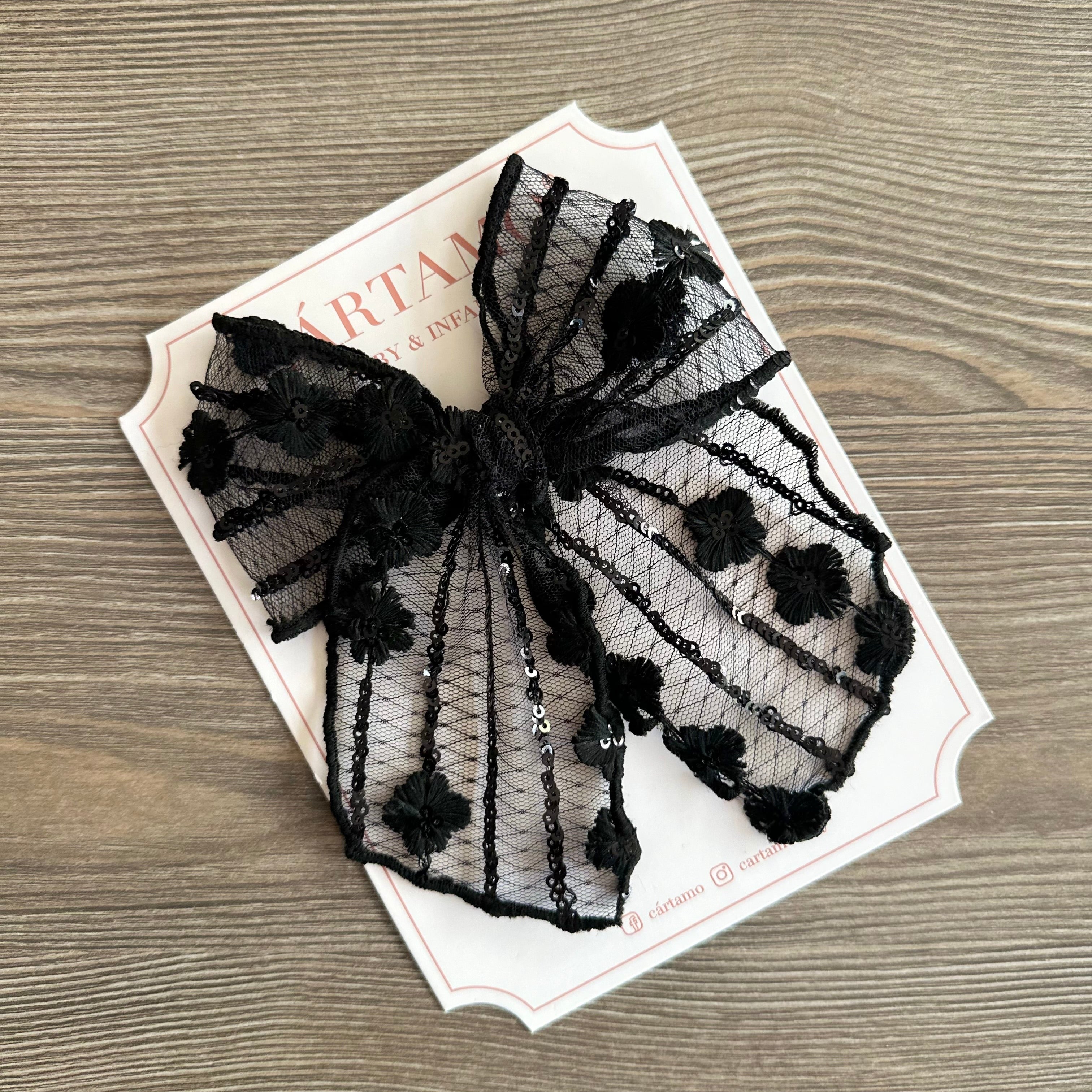 Orilla Bordada Tul con Bordados