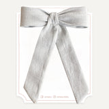 Pony Tail Gris Metálico  (Niñas y Teens)